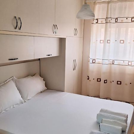 Promenade Apartment In City Centre Berat Eksteriør bilde