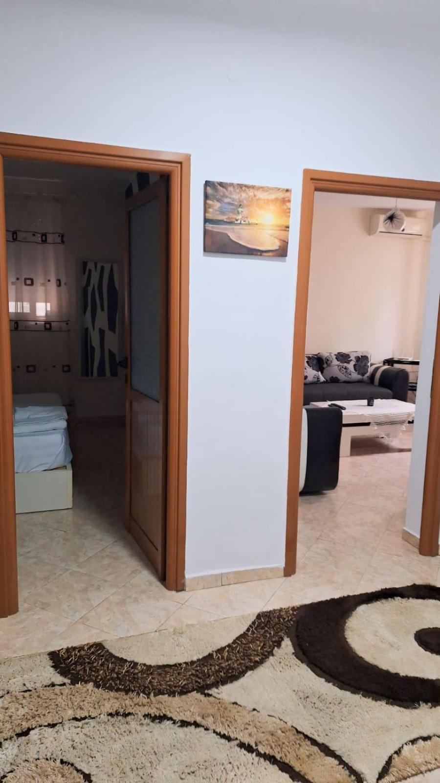 Promenade Apartment In City Centre Berat Eksteriør bilde
